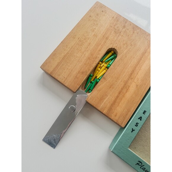 Vintage Mill Game Drueke & Sons Wooden Board Peg Game #553 Rare - Picture 7 of 10